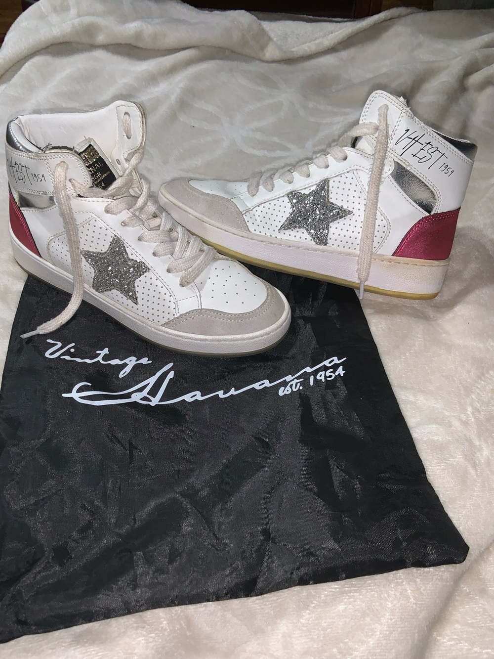 Vintage Havana White High-Top Sneakers with Silver Star and Pink Heel Accent